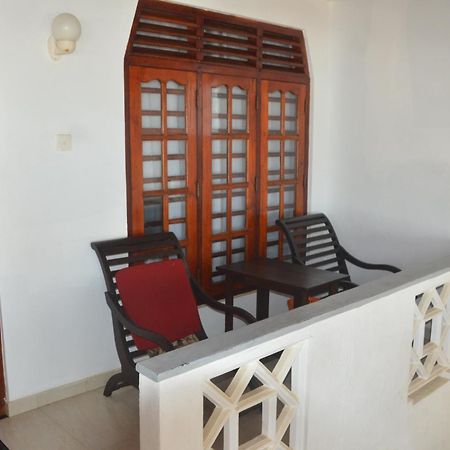 Готель Weligama Bay View Екстер'єр фото