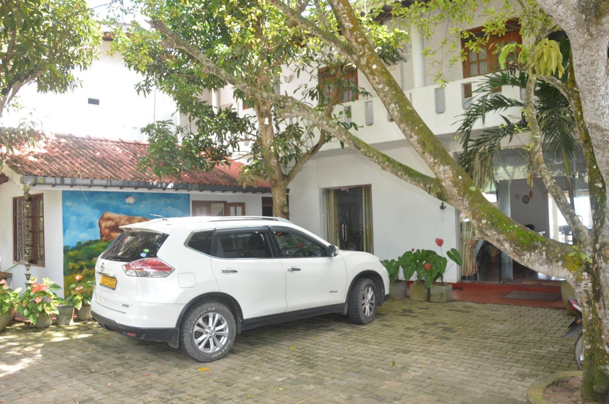 Готель Weligama Bay View Екстер'єр фото