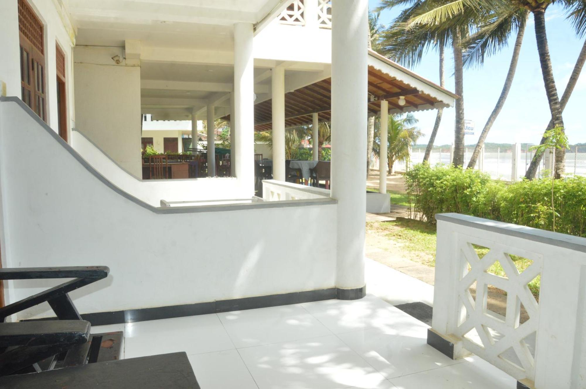 Готель Weligama Bay View Екстер'єр фото